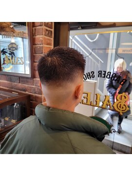 バレス 田町(BALES) [スキンフェード/ツイストスパイラル/田町]