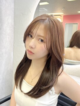 ヘルツ(Hz) レイヤーカット/ブリーチなしベージュ