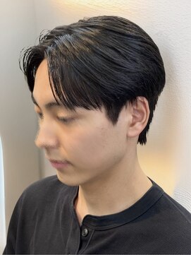 ビッケメンズヘア(Vicke Men's hair) フェザーパーマセンターパートダウンパーマニュアンスパーマ韓国