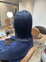 ヘアポケット スタイル店(HAIR POCKET) ブルーブラック×切りっぱなしボブ