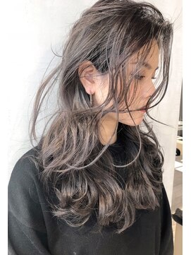 ヌイ 横浜(nui) コバルトアッシュ_ホワイトアッシュコンマヘア