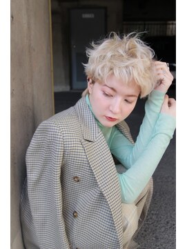 アグランテトラ 野田阪神店(a Gland tetra) ハイトーンカラー☆大人可愛い小顔マスキュリンショート