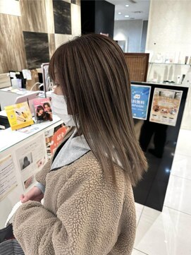 ヘアアンドビューティー クアトロ 戸祭店(QUATRO) バレイヤージュ