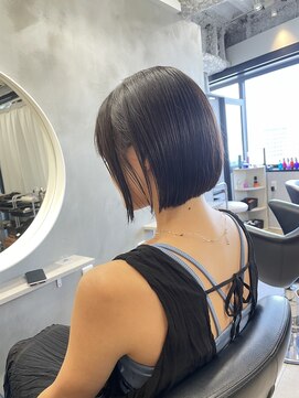 フランチェスカドットボブ(francesca.bob) #黒髪ボブ#ブルーブラック【代表・渡辺俊弥】梅田