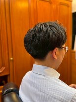 ミリオンバックス 御徒町店(Million Backs) 御徒町/刈り上げセンターパート/波巻きツイストスパイラル