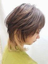 クオリス 赤塚店(QUALIS)&nbsp;大人可愛い/ミディアムウルフ/インナーカラー/ブリーチ/20代30代