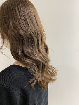 ジャン クロード ビギン 表参道店(JEAN CLAUDE BIGUINE) 【ブリーチなしダブルカラー】でイメチェンベージュ 20代 30代