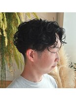 アクセヘアー 町田(acce hair)&nbsp;センターパートのメンズパーマスタイル