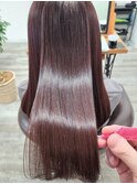 髪質改善ストレート［縮毛矯正］