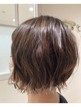 シャンプーボーイ ゆるふわボブ