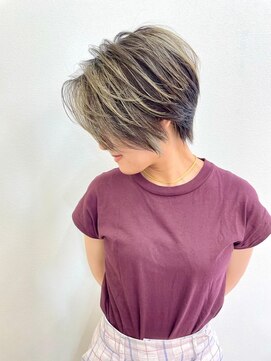 アート ヘア アップップ(ART HAIR UP-PU) 前下がり小顔ショート×ハイライト×グレージュ