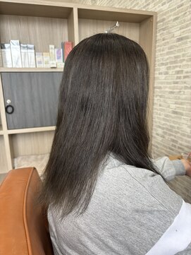 インディビジュアル(individual) オリーブグレージュカラー