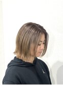 透明感UPグレージュ