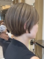 ソワネ 表参道(soigne)&nbsp;表参道白髪ぼかしハンサムショートウルフベージュアッシュ30代◎