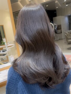 7トーン グレージュ レイヤーカット