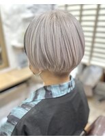 ラウラアンドロー(LAURA&RO)&nbsp;ダブルカラー/ケアブリーチ/インナーカラー/ベージュ【塚口】