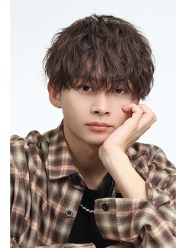 リップス 吉祥寺店 (LIPPS) 刈り上げマッシュ緩め波巻きパーマ