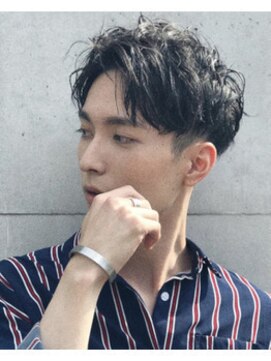 ベル 新宿(Belle) men'shair/メンズショート/センターパート/韓国風スタイル新宿駅