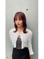 シアバイルーシー(SIA by LUCEY)&nbsp;暖色カラーブリーチなしピンクボルドーカラーレイヤーカット赤髪