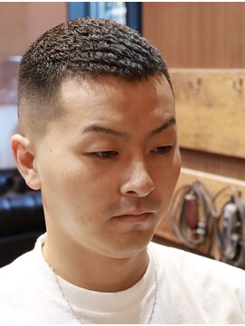 バーバーショップ スバル(BARBERSHOP SUBARU) ＜理容室＞＜バーバー＞濡れパン濡れクロ暖パンアイロンパーマ