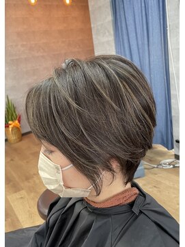 ヴィヴ(VIVE) ハンサムショート×ハイライト