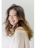 ラテルネ 名駅店(Laterne)&nbsp;ゆるふわパーマヘア /ゴールドベージュ /グラデーションカラー