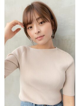 ケアリー 武蔵小杉(Carelly) フェザーバングカーキグレージュ大人かわいいマッシュショート