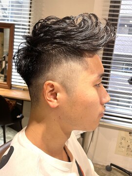 ダルシット(dulcet★★★) 【★★★】外国人風/アップパング/フェード/ジェットモヒカン