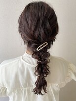 オウルヘアー(Owl hair)&nbsp;編みおろしアレンジ/ゆるふわ/セミロング/ゴールドピン