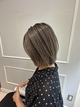 ネオリーブギンザ 銀座店(Neolive GINZA) (銀座) ブリーチ　グレージュ