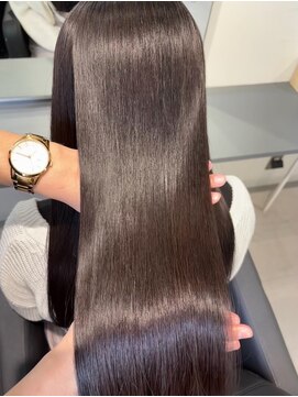 キング 高槻(K!ng) 縮毛矯正髪質改善ハイライトレイヤーカット高槻美容室エクステ