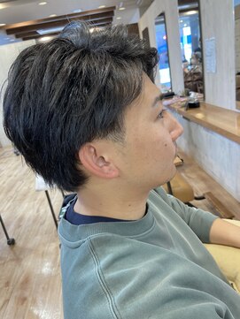 ヴィサージュクルー(VISAGE crew) 収まりの良いツーブロックデザイン!