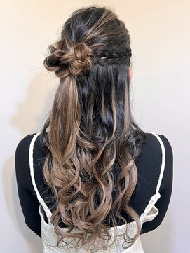 リリー シブヤ(Lilly shibuya) 【Lilly渋谷】#ヘアセット#ハーフアップ#くるみちゃんヘア