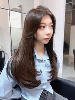 エル バイ アンキシム(elu by AHNKISM)&nbsp;韓国風レイヤーカット顔まわりくびれオルチャン心斎橋