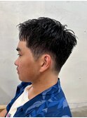 ・スパイキーショートブルーブラックフェザーパーマサーフカール