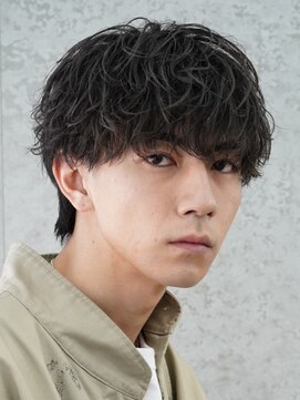 フィフス(fifth) マッシュ黒髪緩め波巻きツイストスパイラルパーマシャドウfifth