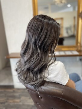 フリーク 石岡店(FREAK) バレイヤージュ【シルバー系】