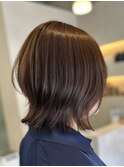レイヤーボブ×フォギーベージュ