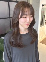 アンニュ(annuy) アッシュ 顔周りカット 韓国ヘア 20代 レイヤーカット