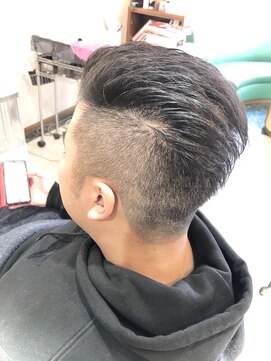 スーパーカットトリイマエショップ(SUPER CUT TORIIMAE SHOP) メンズ　刈り上げ　モヒカン