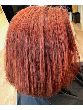 ケアル(Carel) ピンク×ハイライト