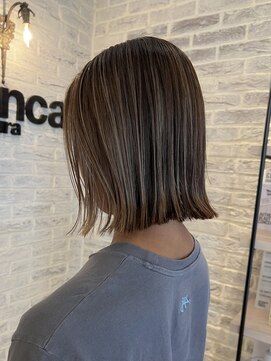 ビアンカ カマクラ(bianca) 《ハイライトアッシュベージュ》