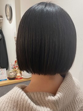 ノワ 三鷹店(Nowa) ショート【ボブ・ダークブルー】