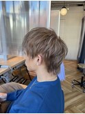 ショートウルフ × ミルクティーグレージュ
