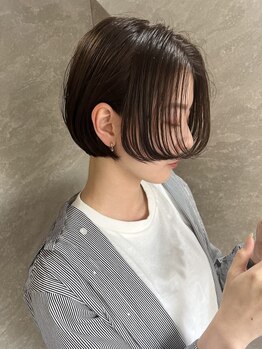 フラッグヘア 新宮店(Flag HAIR)の写真/顔周りのデザインで印象は変わる☆細部にまでこだわり,骨格や髪質を見極めたカットであなただけのStyleに♪