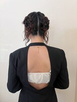 ホテリー(Hotely)&nbsp;ヘアセット結婚式お呼ばれアップスタイル