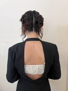 ホテリー(Hotely) ヘアセット結婚式お呼ばれアップスタイル