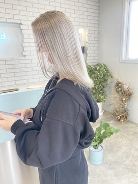 ダイアモンドリリー(Diamond Lily) ホワイトカラー