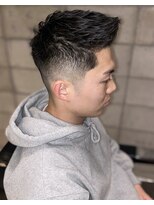 フランクスバーバー アンド ビアークラブ(FRANK'S BARBER and BEER CLUB)&nbsp;ジェットモヒカンバーバーカットワイルドツーブロックフェード