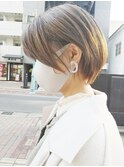 担当 照井 ハイベージュ×丸みショート